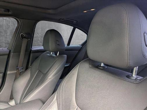 2020 BMW 330 330i