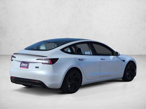 Pearl White Multi-Coat 2025 Tesla Model 3 Performance