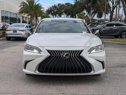 2023 Lexus ES 250 Base