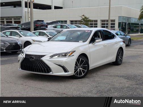 2023 Lexus ES 250 Base