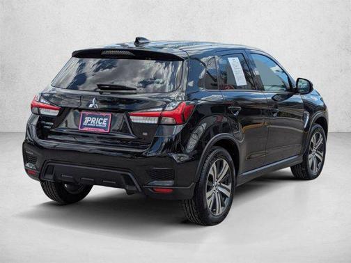 Labrador Black Met 2020 Mitsubishi Outlander Sport 2.0 ES