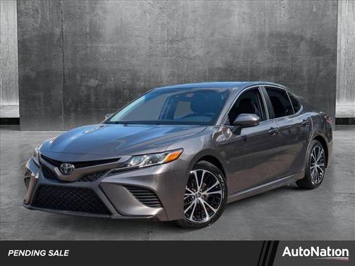 2018 Toyota Camry SE