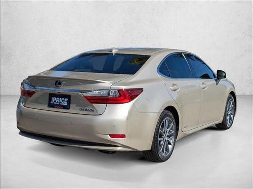2017 Lexus ES 300h Base