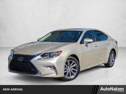 2017 Lexus ES 300h Base