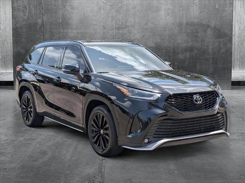 2023 Toyota Highlander XSE