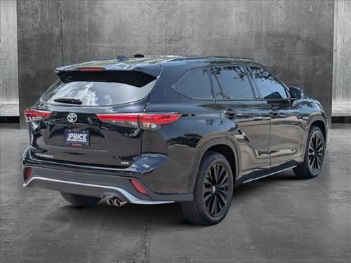 2023 Toyota Highlander XSE