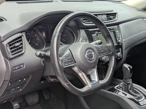 Brilliant Silver 2018 Nissan Rogue SV