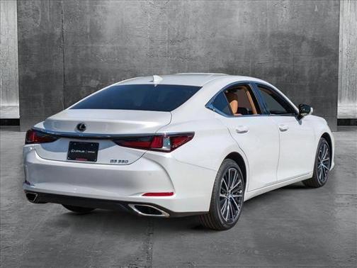 2025 Lexus ES 350 Base