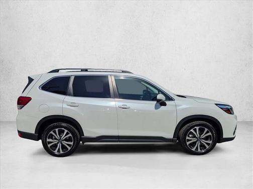 Crystal White Pearl 2021 Subaru Forester Limited