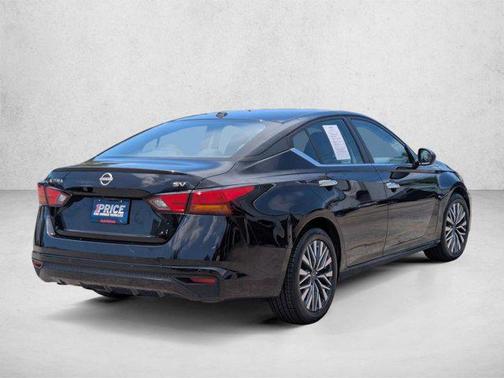 Super Black 2024 Nissan Altima 2.5 SV