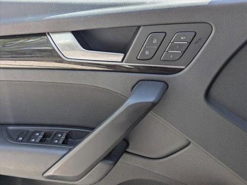 2018 Audi Q5 2.0T Premium Plus