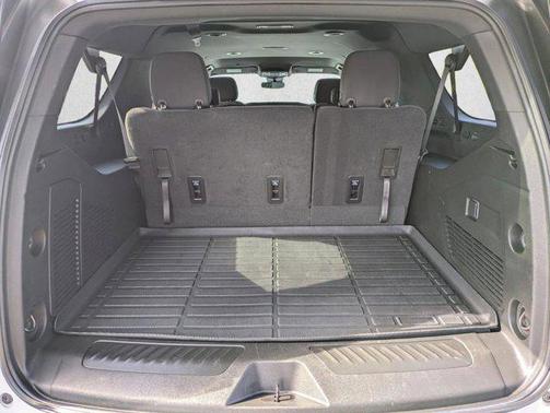 Summit White 2024 Chevrolet Suburban LS