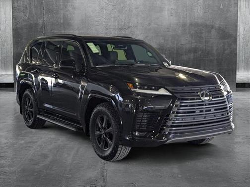 2025 Lexus LX 700h Overtrail