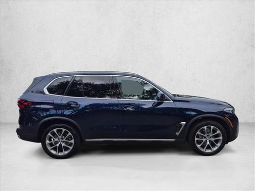 Tanzanite Blue II Metallic 2026 BMW X5 sDrive40i