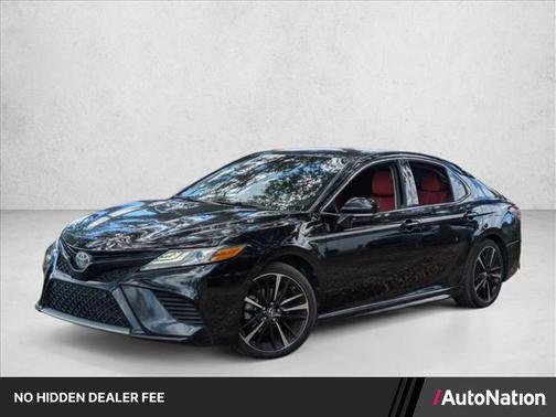 Midnight Black Metallic 2018 Toyota Camry XSE