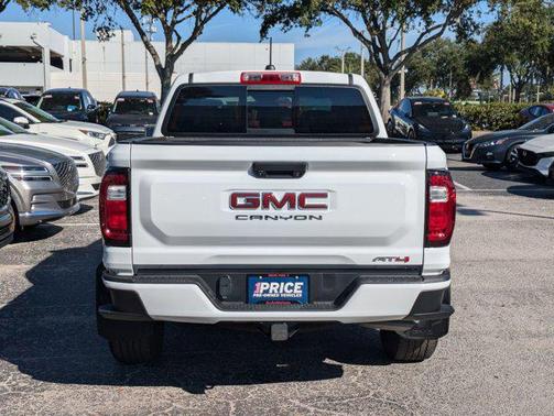 2023 GMC Canyon AT4