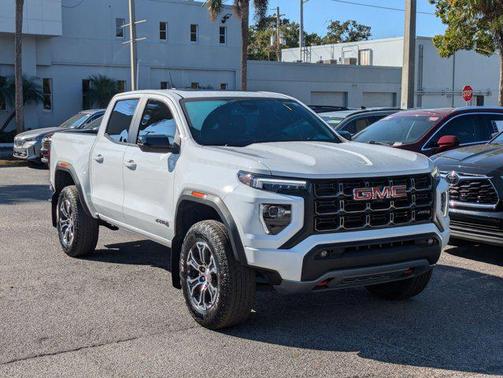 2023 GMC Canyon AT4