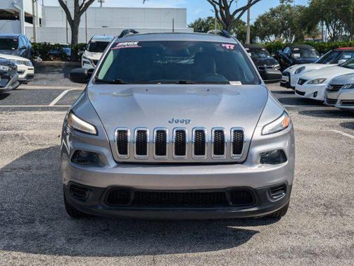 2017 Jeep Cherokee Sport