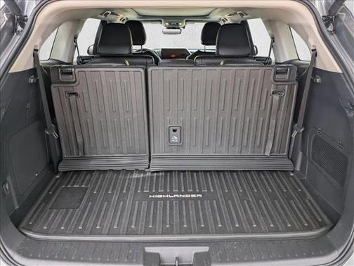 Heavy Metal 2025 Toyota Highlander Hybrid Platinum