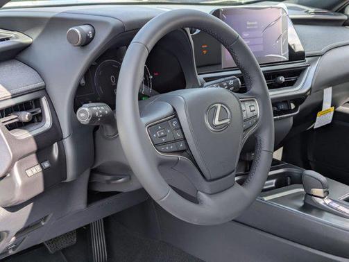 Nori Green Prl 2026 Lexus UX 300h Base