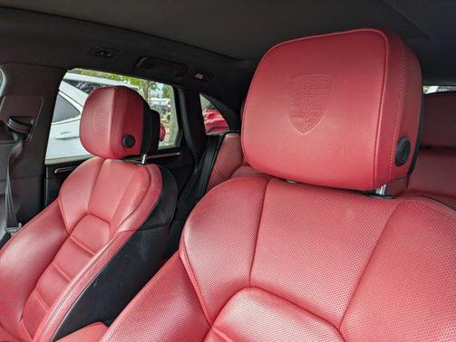 2017 Porsche Macan Base