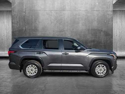 2023 Toyota Sequoia SR5