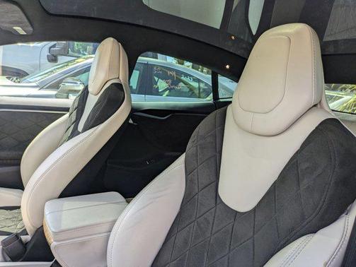 2019 Tesla Model S Performance