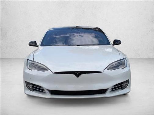 Pearl White Multi-Coat 2019 Tesla Model S Performance
