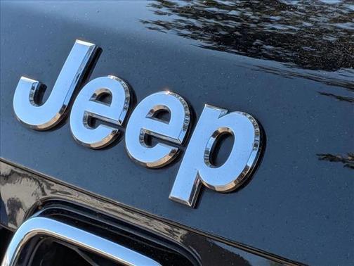 2018 Jeep Grand Cherokee Laredo E