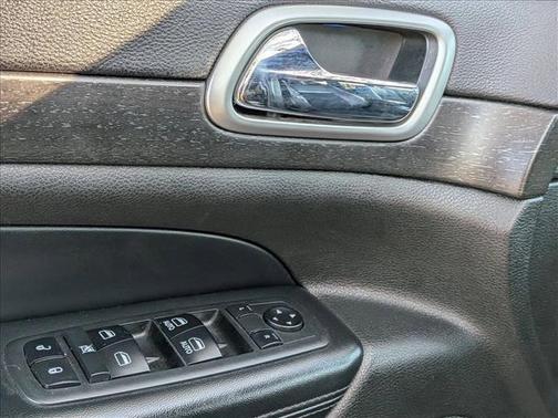 2018 Jeep Grand Cherokee Laredo E