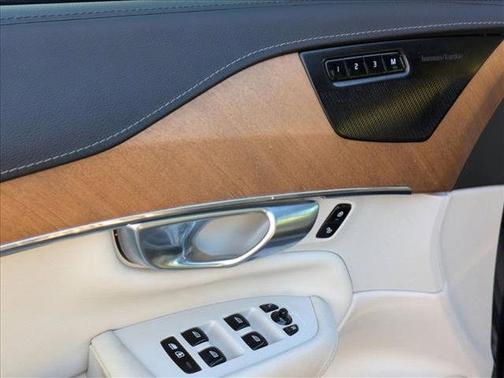2020 Volvo XC90 T6 Inscription