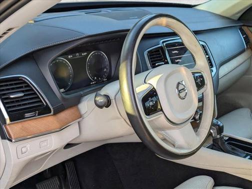 2020 Volvo XC90 T6 Inscription