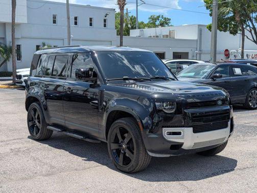 2024 Land Rover Defender 110 P300