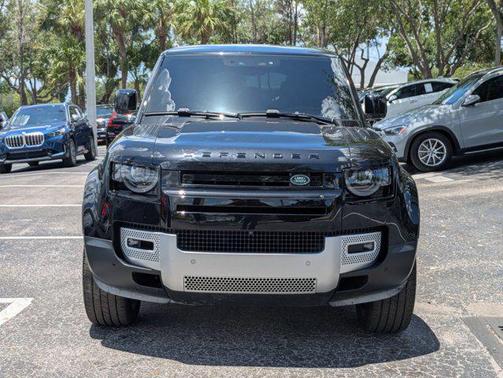 2024 Land Rover Defender 110 P300