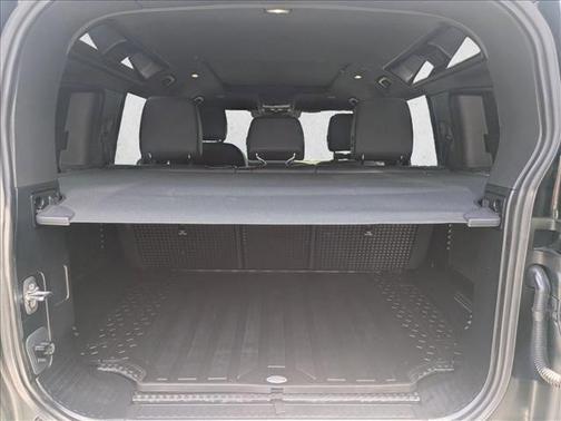 2024 Land Rover Defender 110 P300