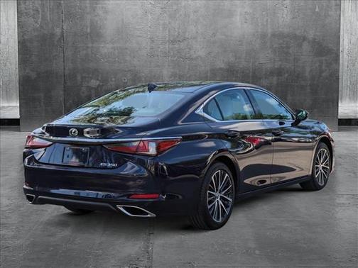 2025 Lexus ES 350 Base