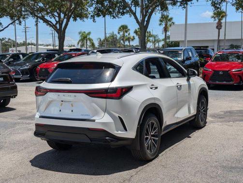 2025 Lexus NX 250 Premium