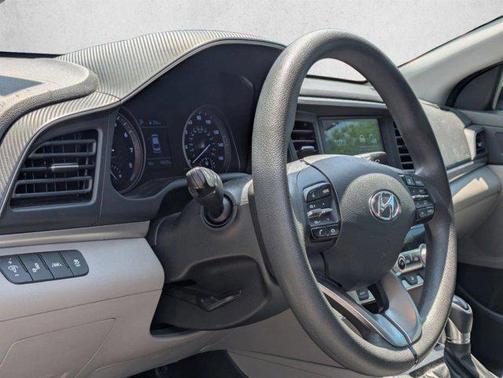 Stellar Silver 2020 Hyundai ELANTRA SEL