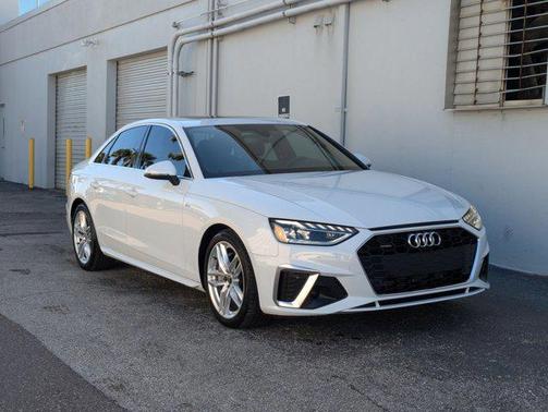 2022 Audi A4 45 S line Premium Plus