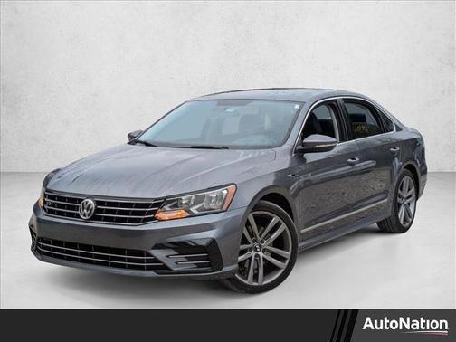 2017 Volkswagen Passat 1.8T R-Line w/Comfort