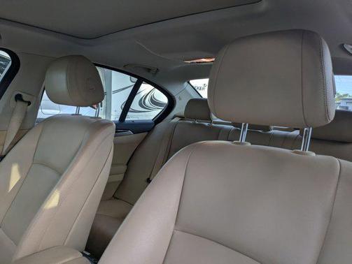 2015 BMW 528 528i