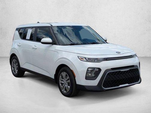Snow White Pearl 2021 Kia Soul LX
