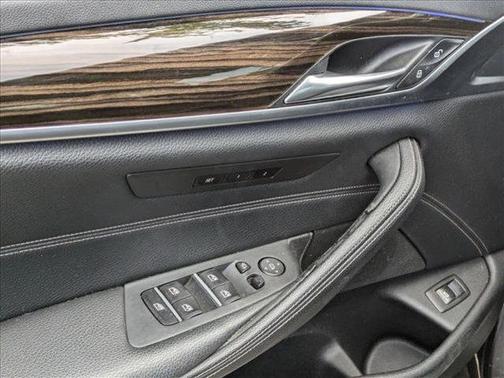 2019 BMW 530 530i