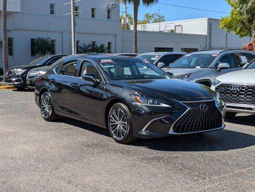 2024 Lexus ES 250 Base