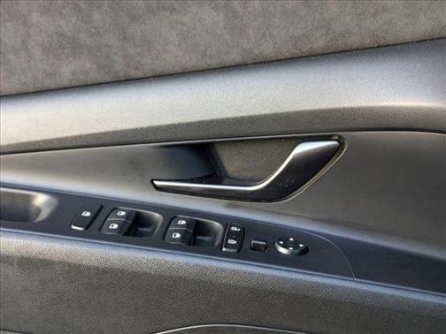 2022 Hyundai ELANTRA N Base
