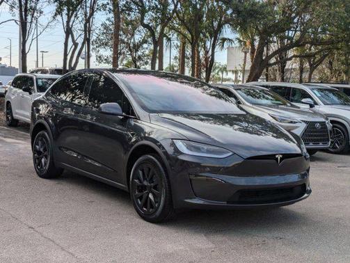 2025 Tesla Model X Long Range