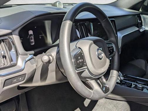 2024 Volvo S60 Recharge Plug-In Hybrid T8 Ultimate Black Edition