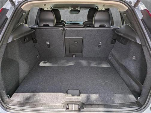 2020 Volvo XC40 T4 Momentum