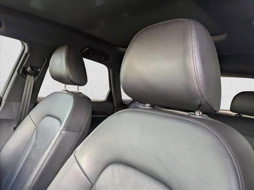 2017 Audi Q3 2.0T Premium Plus