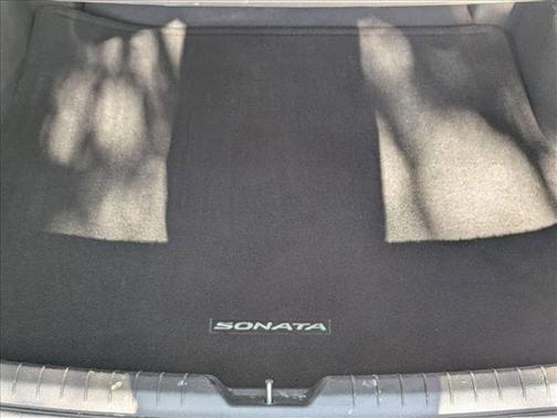 2022 Hyundai SONATA Hybrid Base